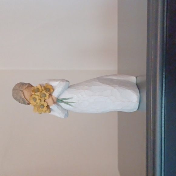 Willow Tree Other - NWOT Willow Tree Figurine